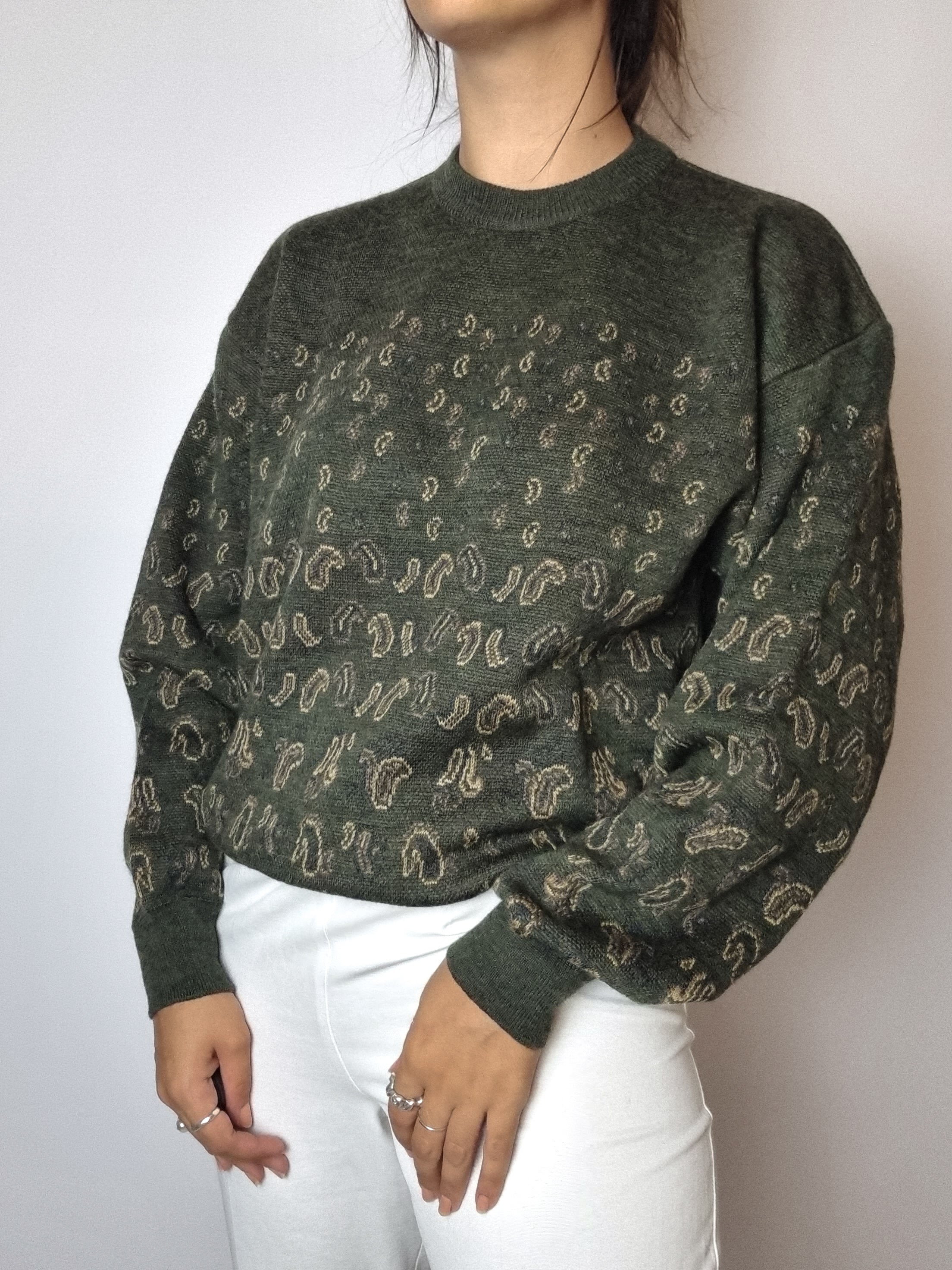 Khaki wool sweater with vintage paisley patterns M 