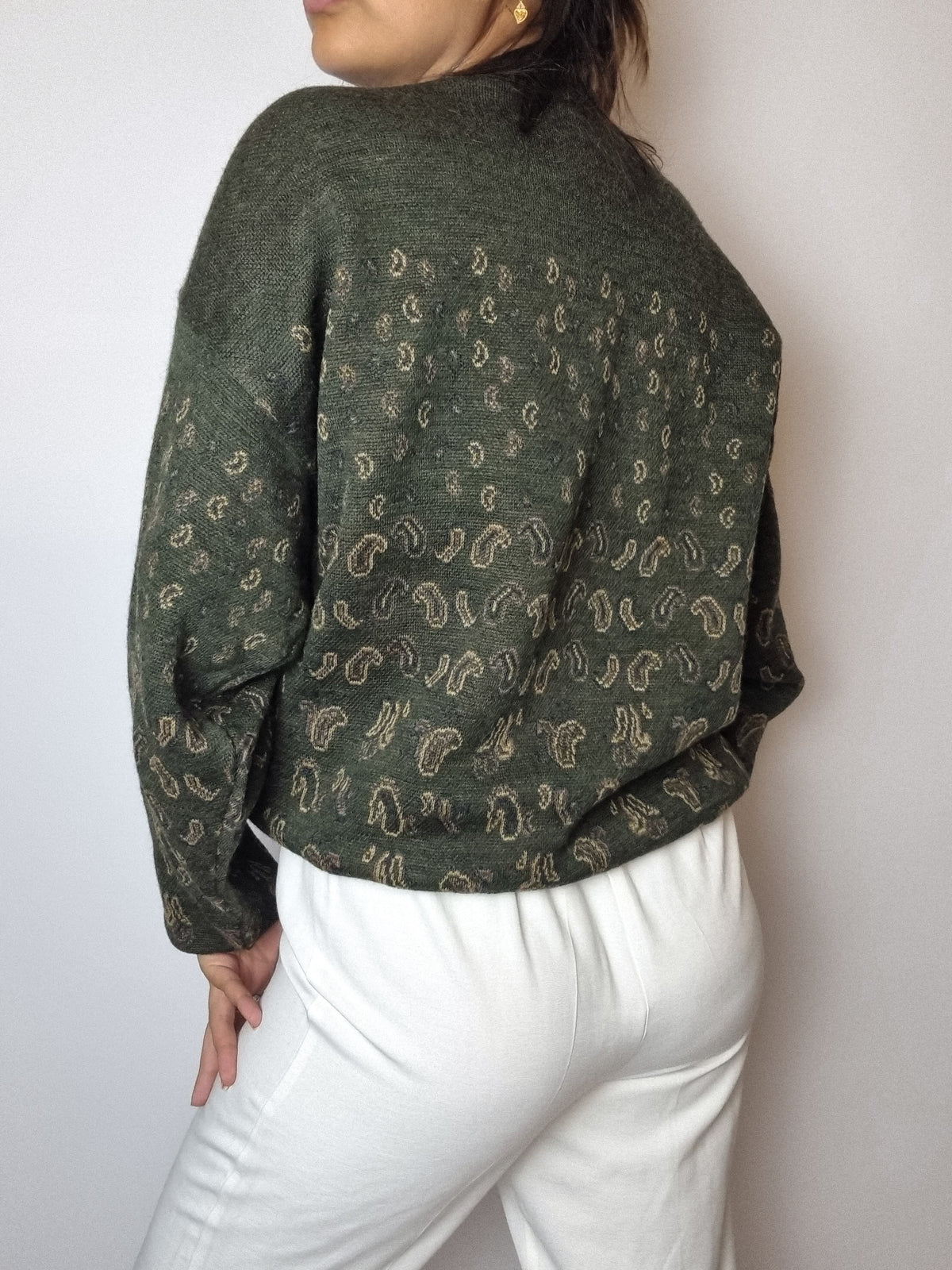Khaki wool sweater with vintage paisley patterns M 