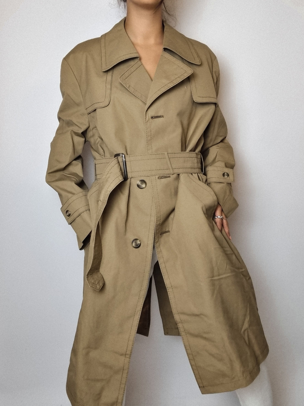 Vintage dunkelbeiger/khakifarbener Trenchcoat M/L 