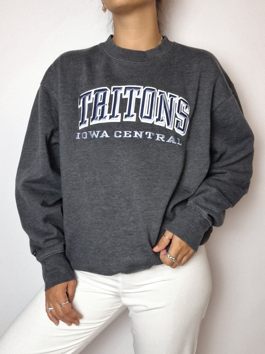 Vintage gray American Tritons sweater M/L 