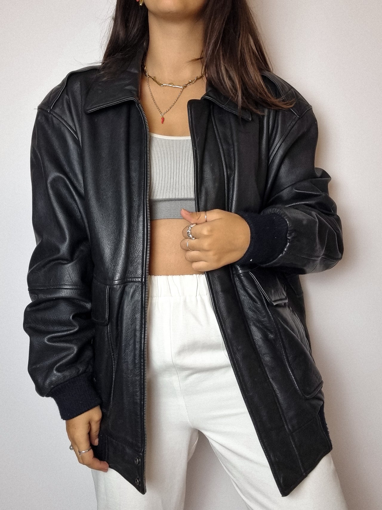 Bomber en cuir noir vintage L