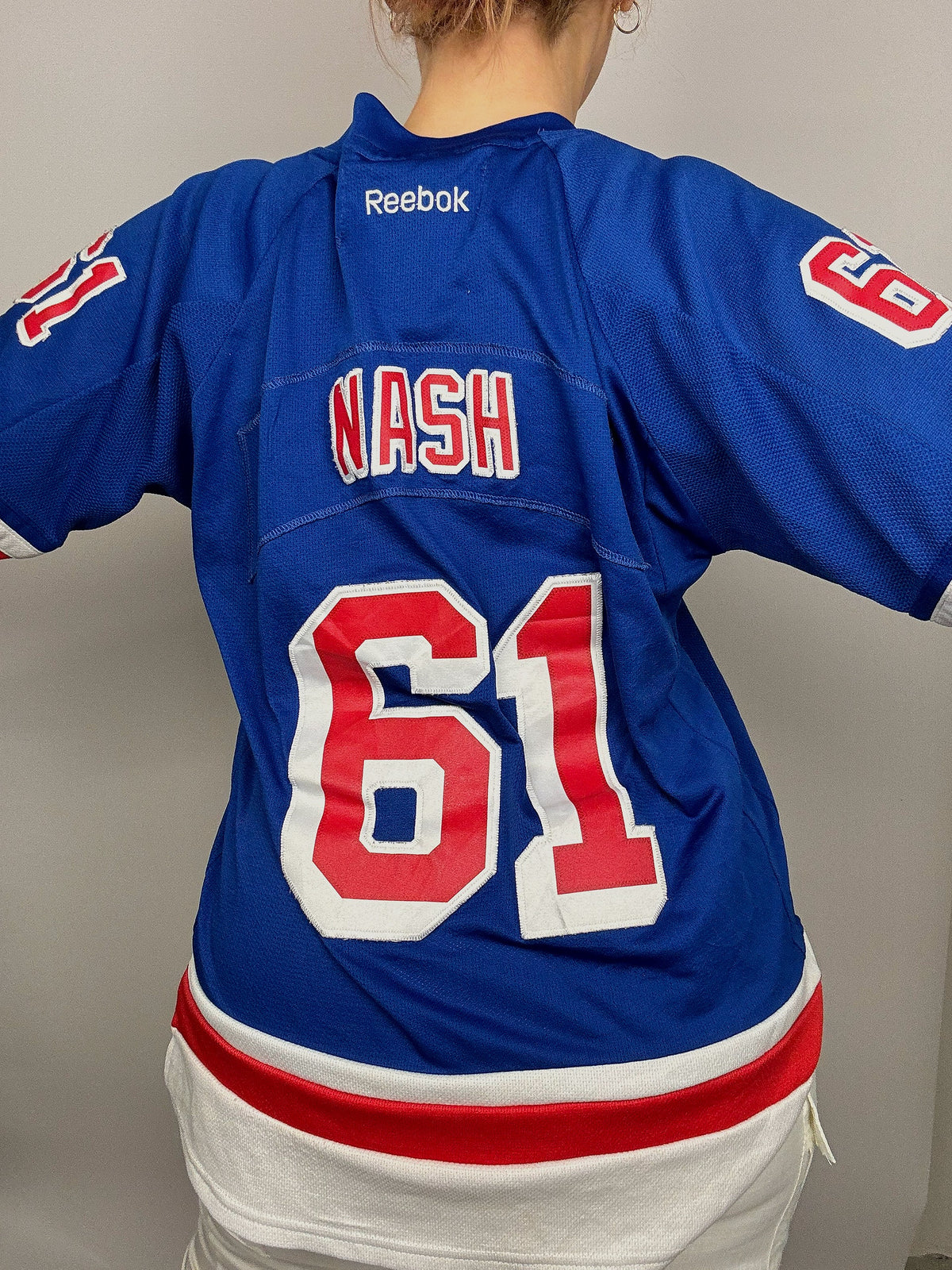 Blaues amerikanisches Vintage-Trikot