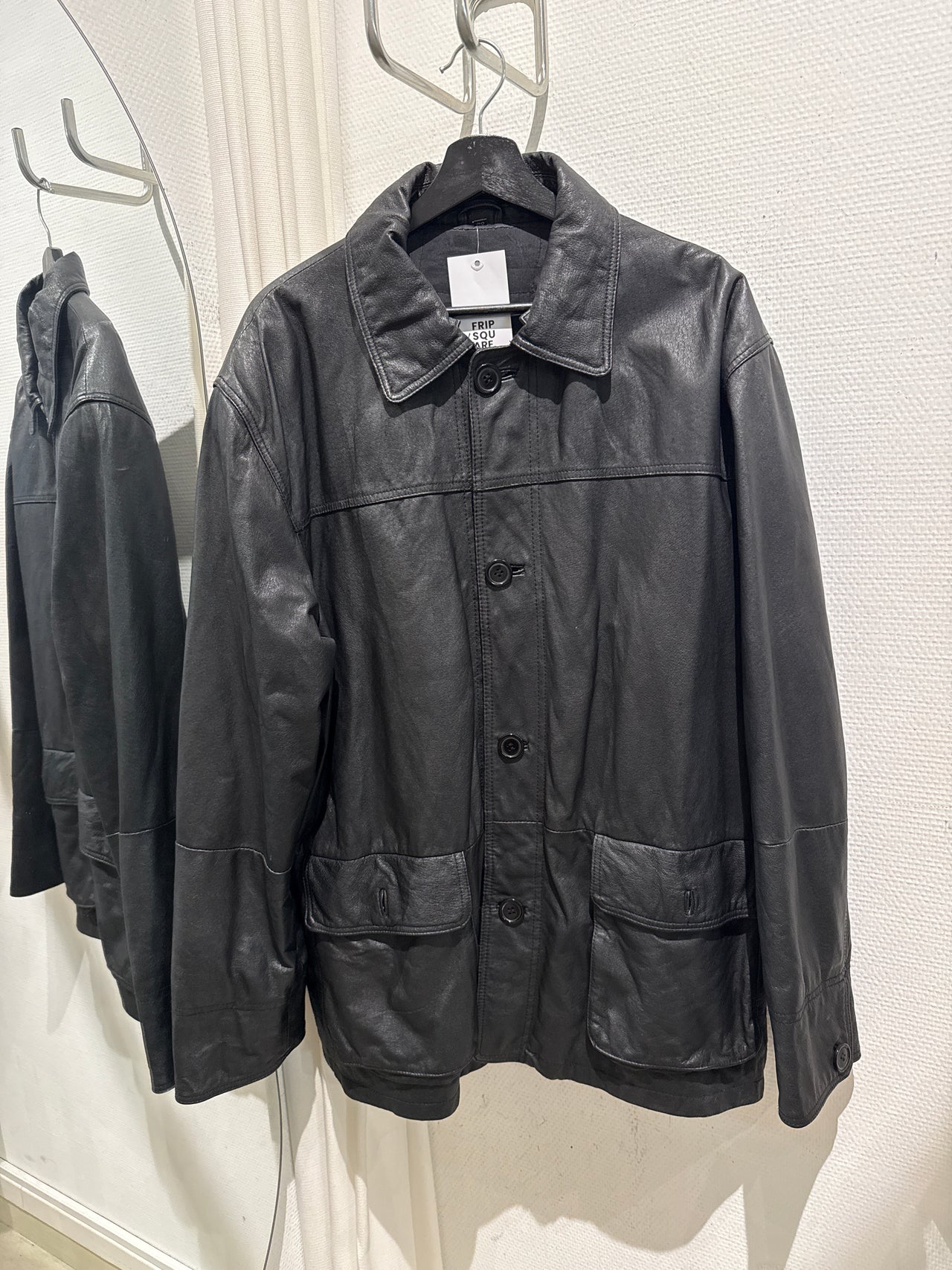 Veste en cuir droite noire XL live