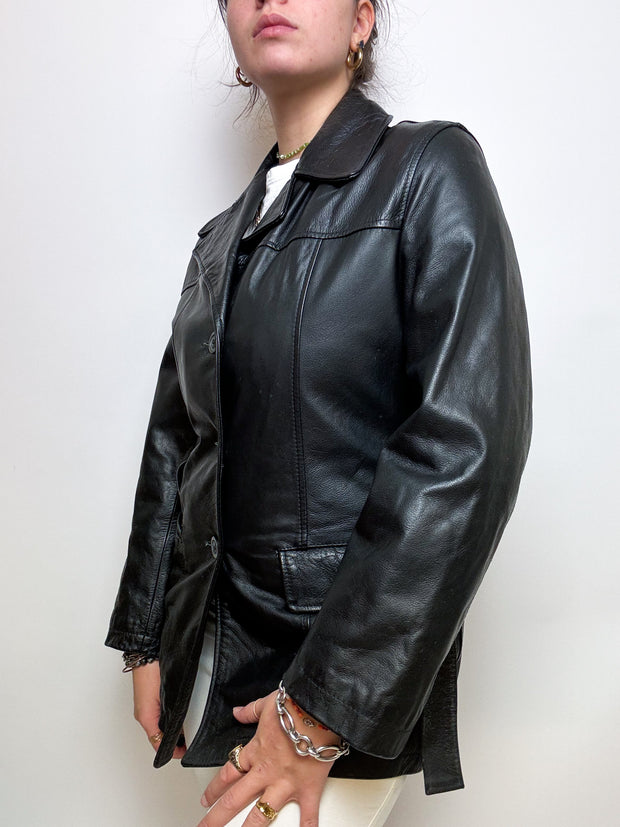 Short black vintage leather coat M 