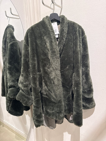 Fausse fourrure kaki m/l live