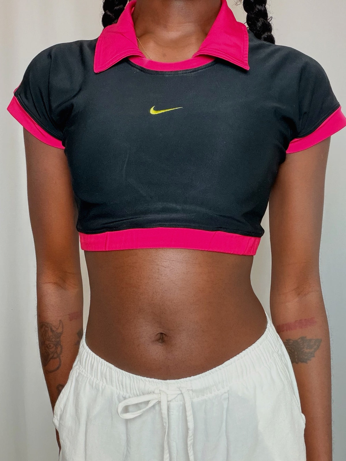 Tshirt court noir et rose Nike S vintage