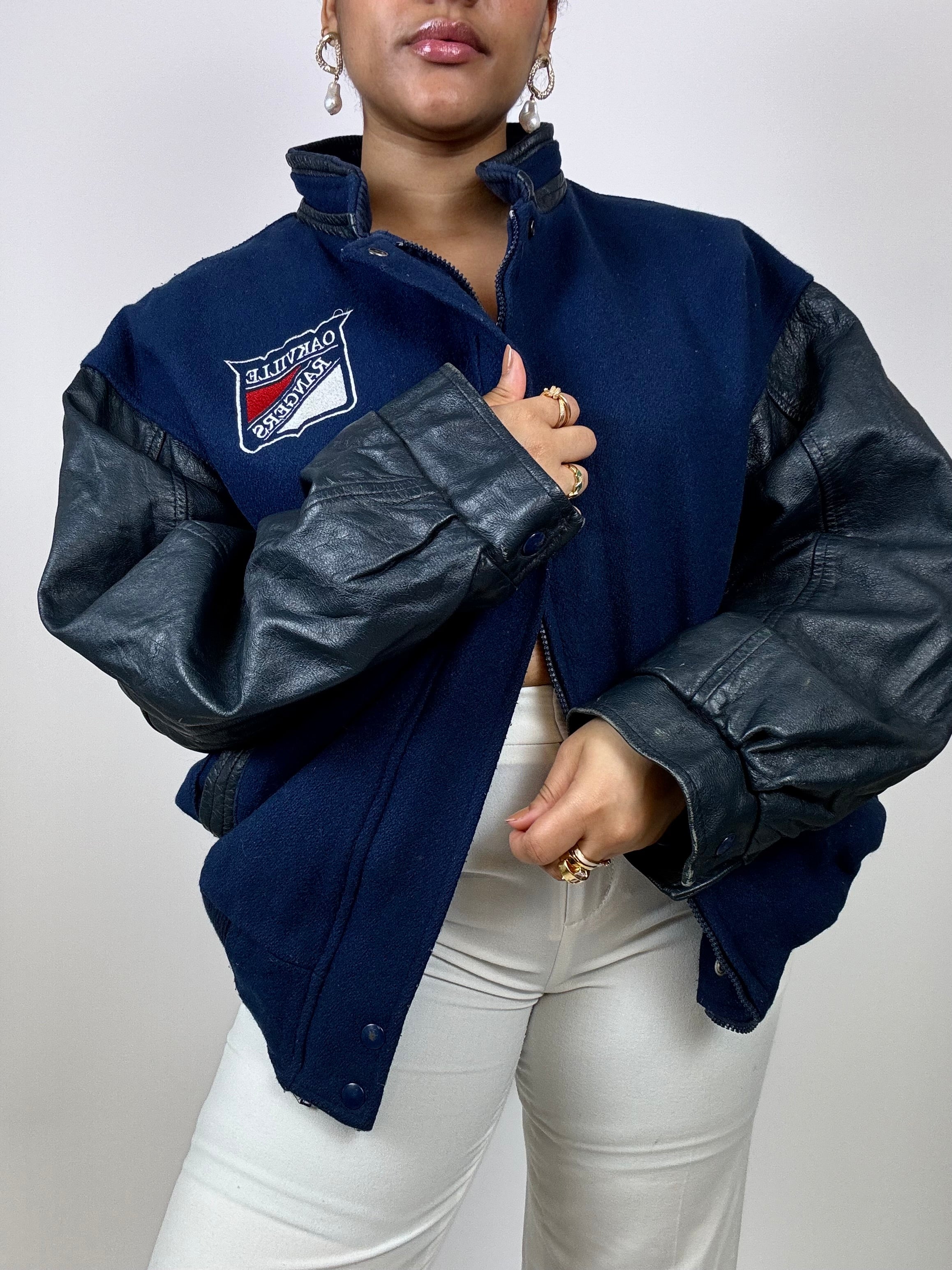 Bomber américain navy bleu/noir manches en cuir Vintage L