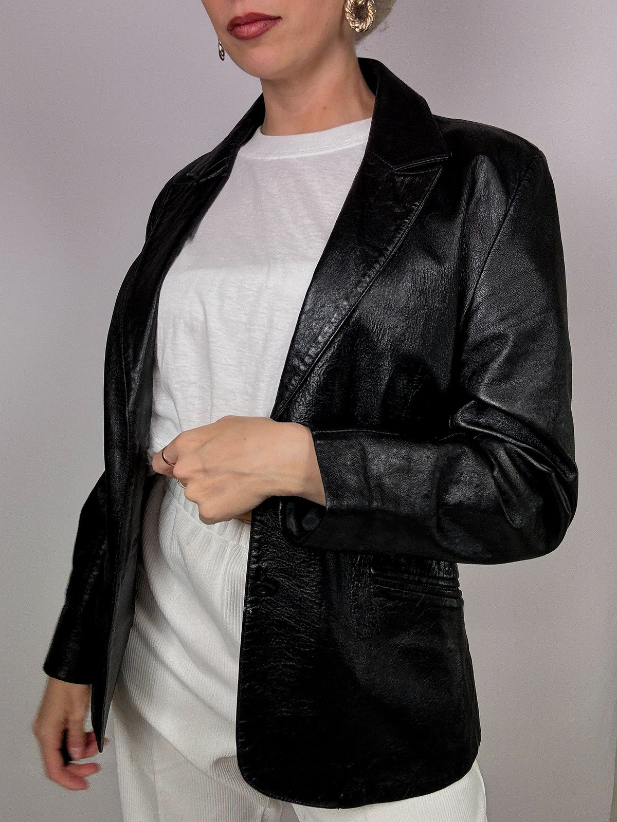 Vintage fitted black leather blazer