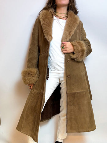 Beige shearling coat M/L 