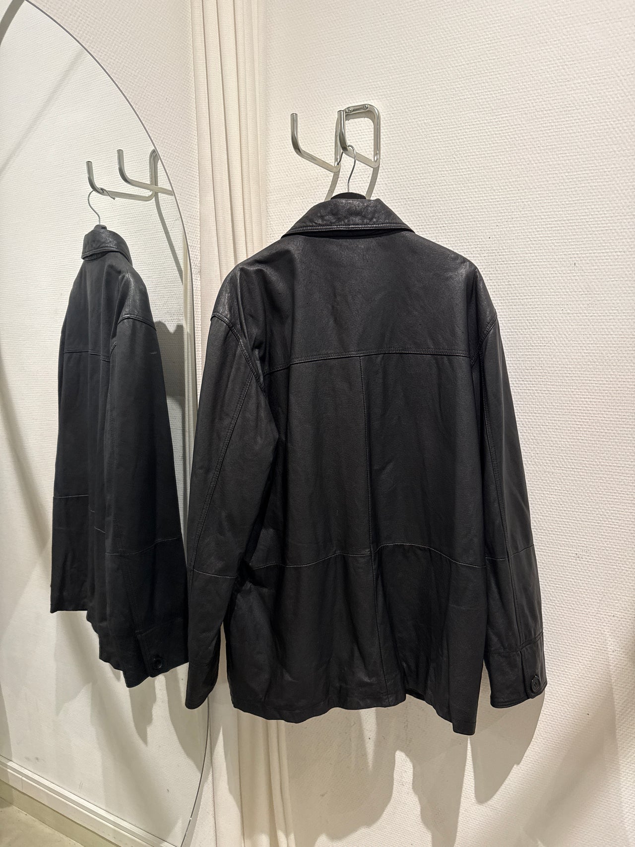 Veste en cuir droite noire XL live