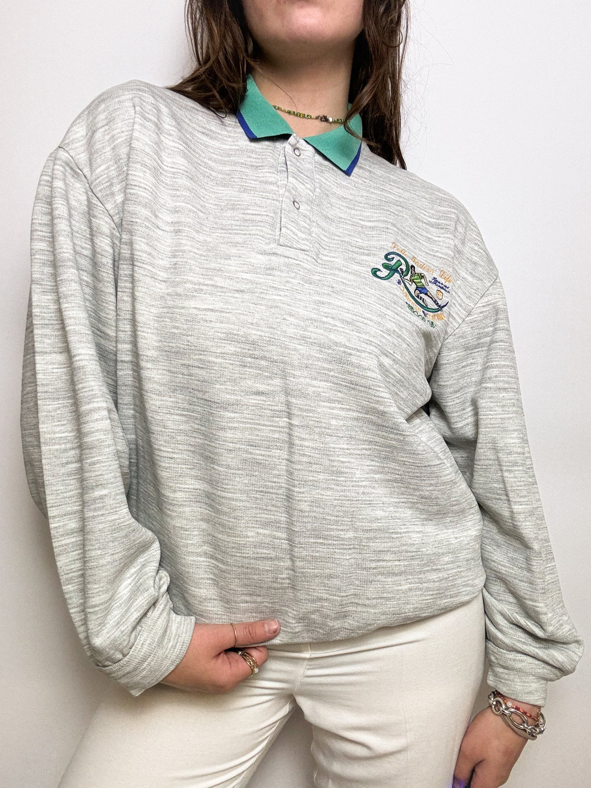 Gray sweater with vintage collar M