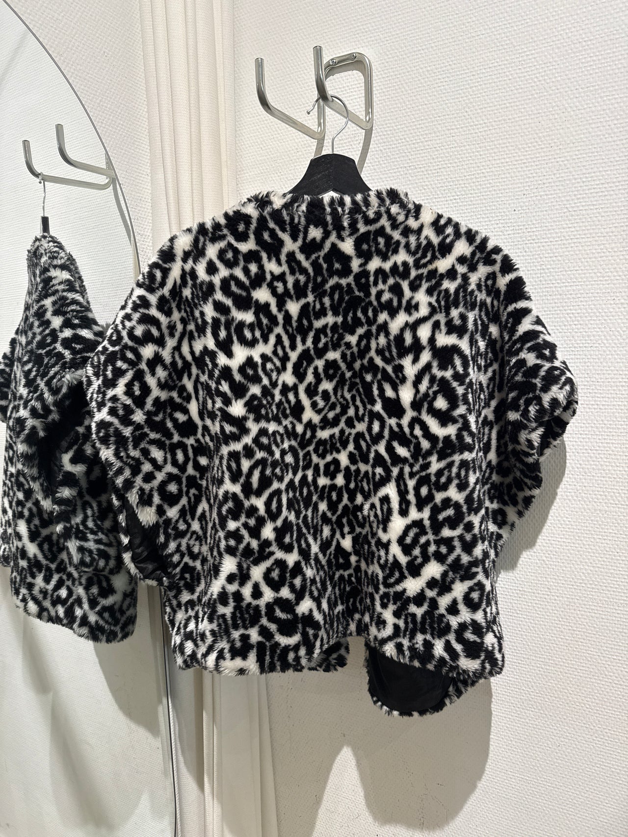 Bolero en Fausse fourrure léopard M/L live