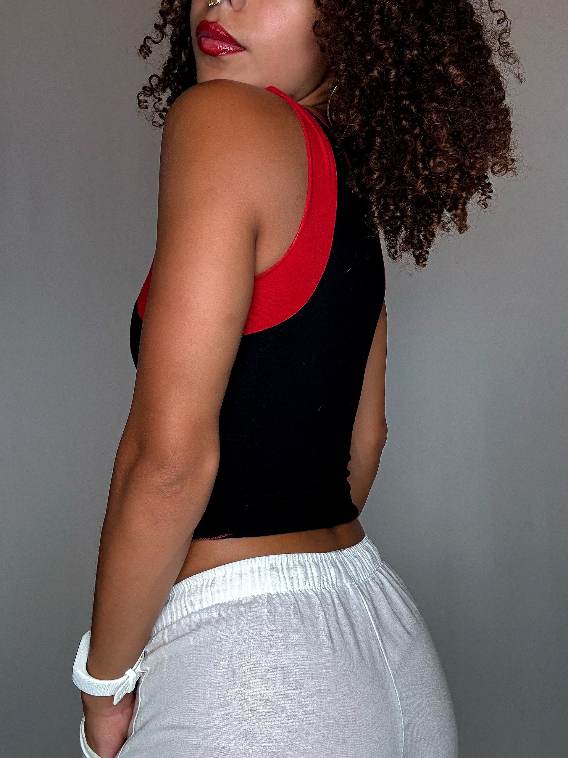Tshirt noir et rouge S/M vintage