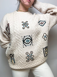 Paket 3 – Gemusterter weißer Strickpullover + Vintage-Weste M/L