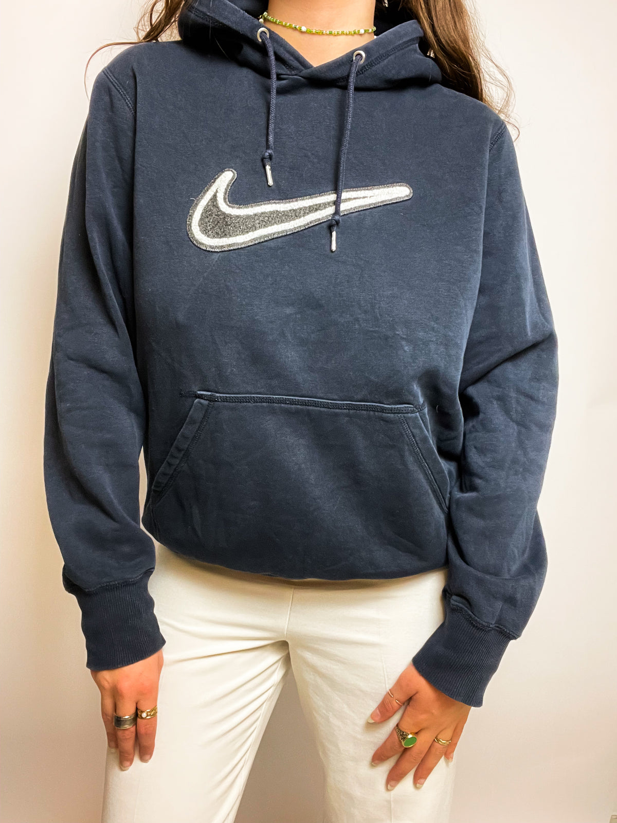 Black vintage Nike sweater M 