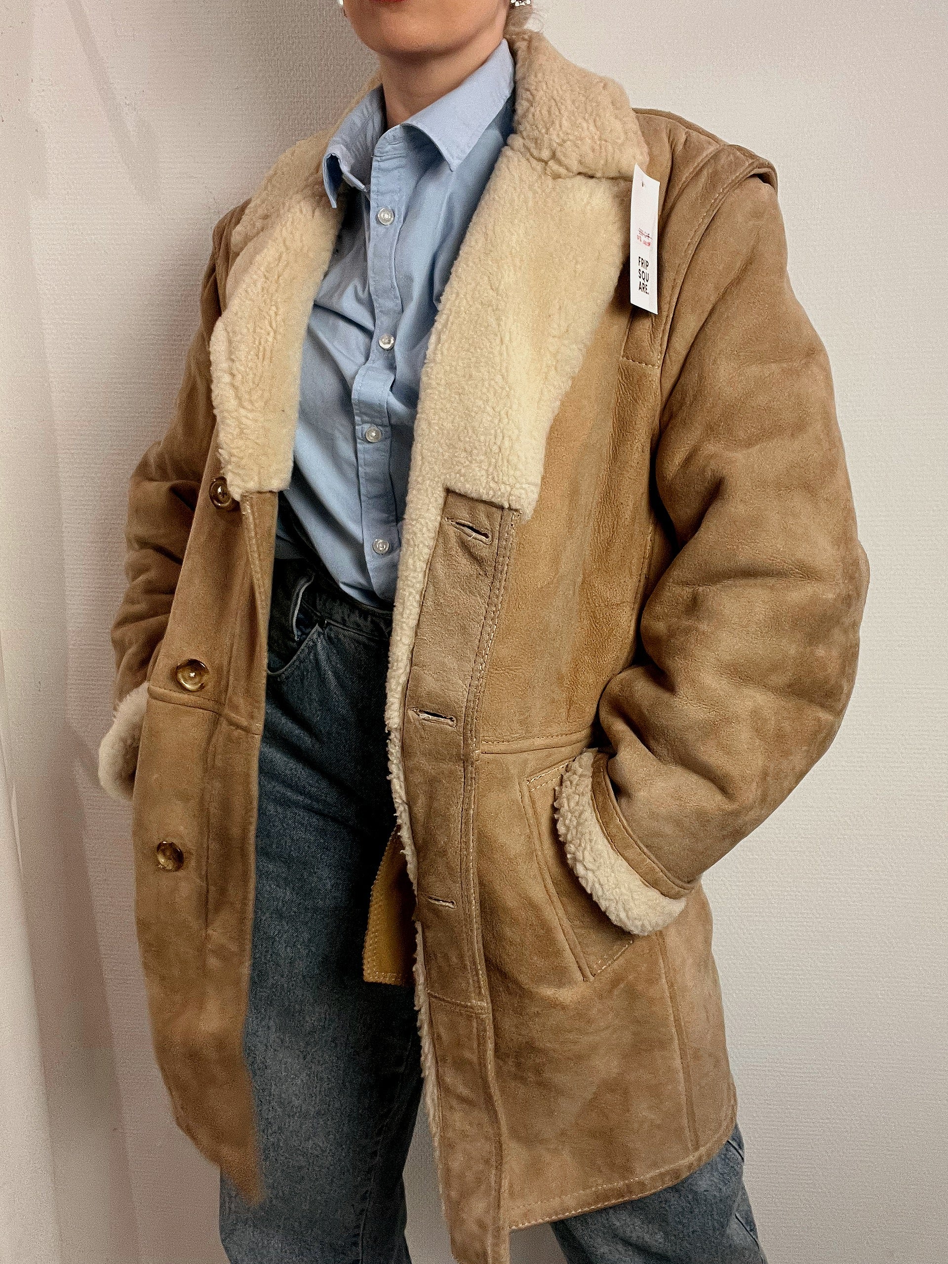 Beigefarbener Vintage-Lammfellmantel M/L 
