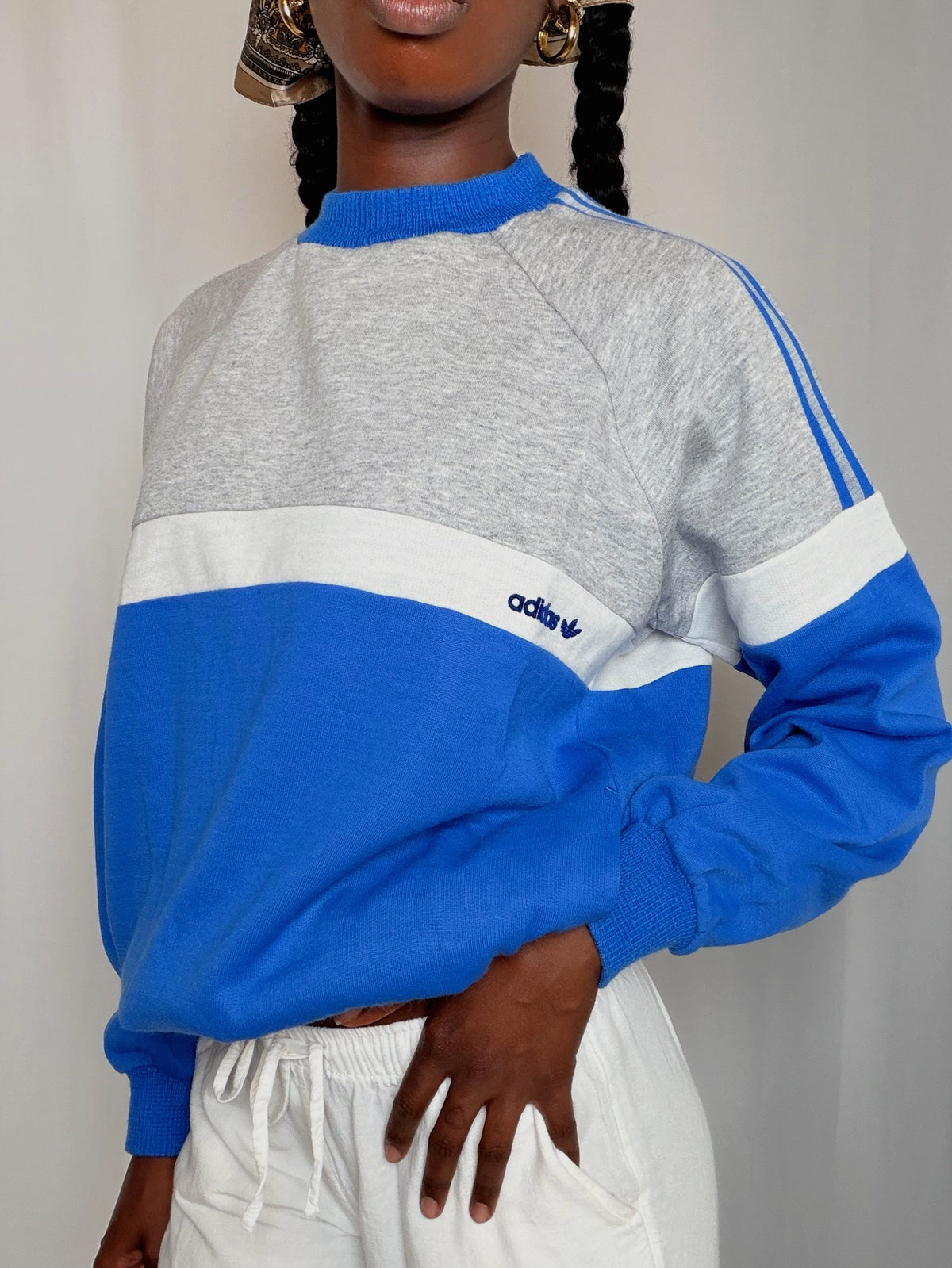 Sweat gris et bleu Adidas M vintage