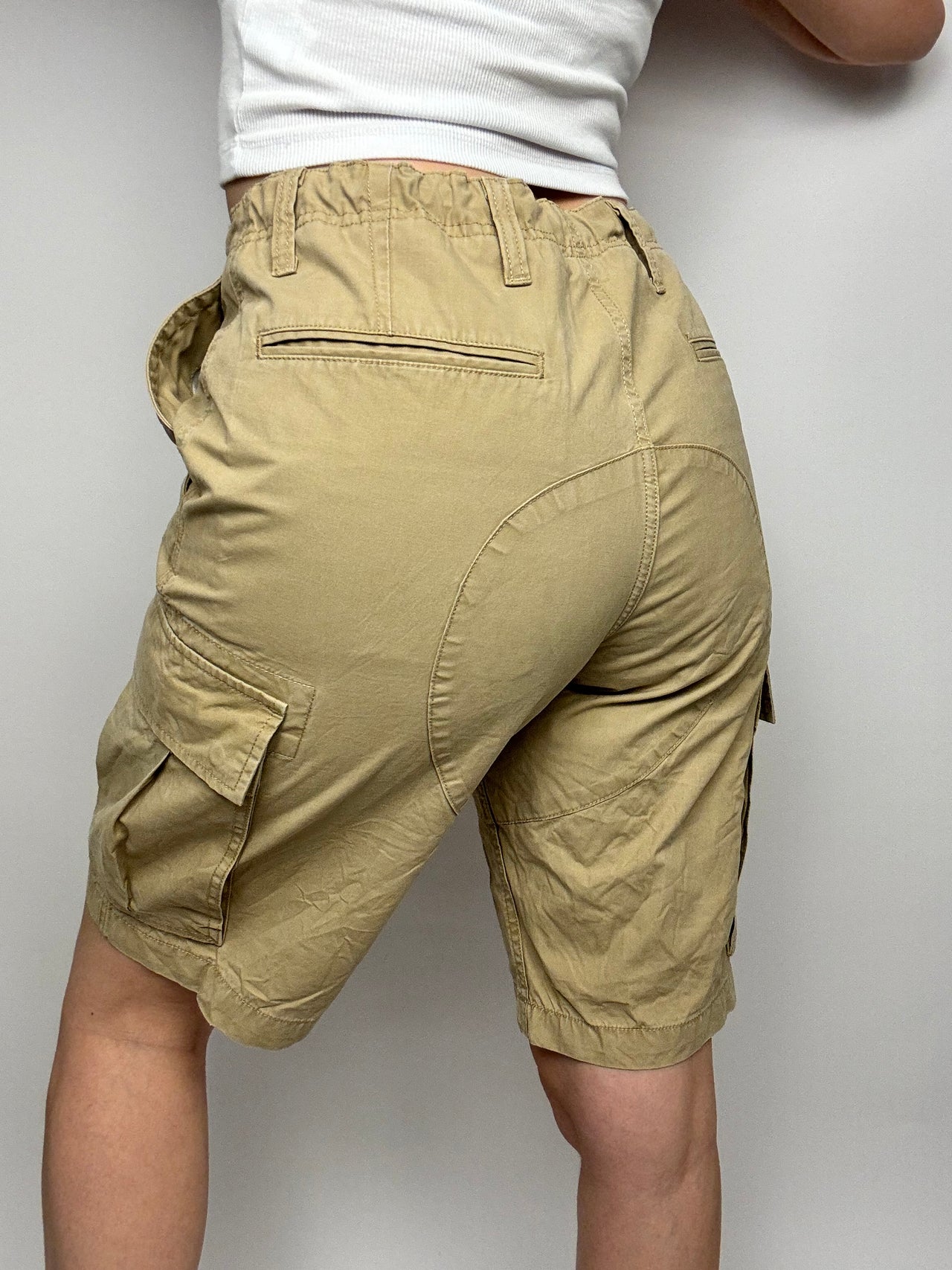 Vintage beige cargo shorts