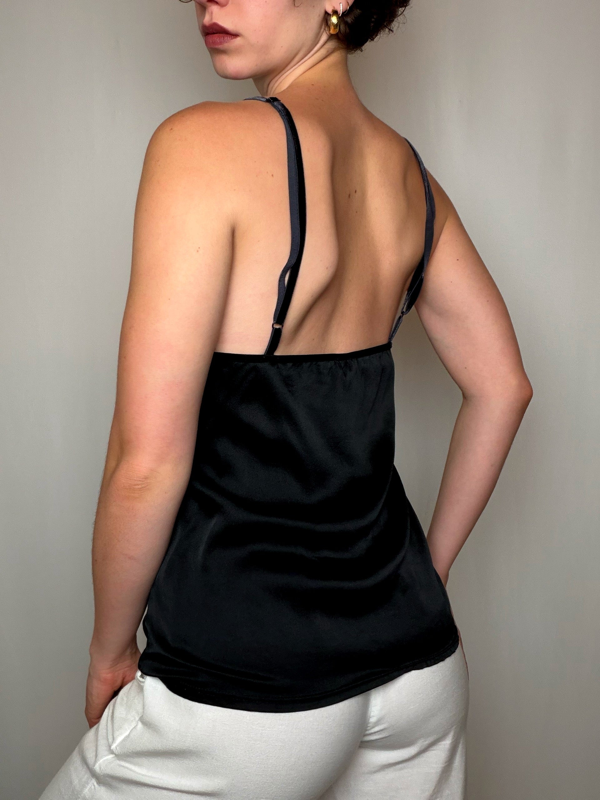 Top Black M vintage