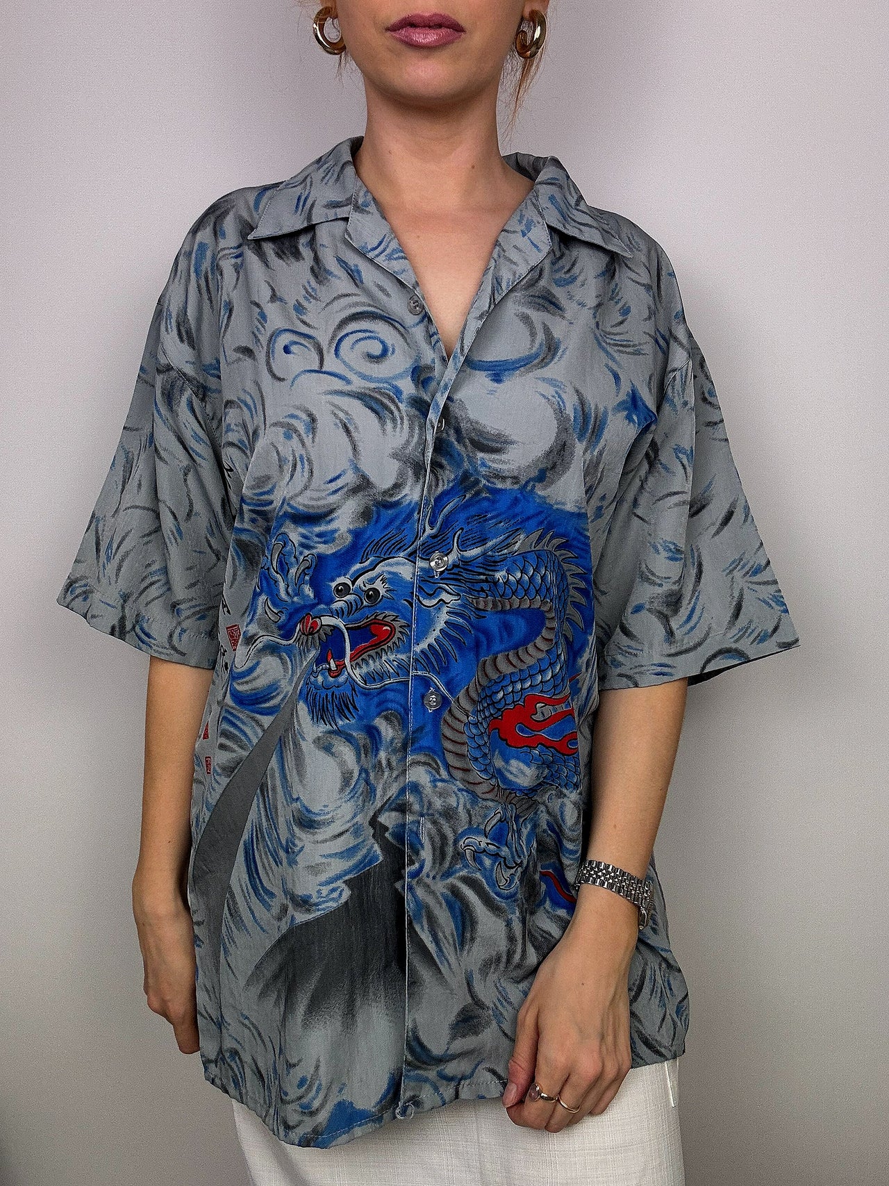 Chemise vintage grise imprimé dragon