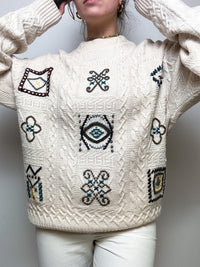 Paket 3 – Gemusterter weißer Strickpullover + Vintage-Weste M/L