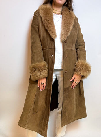 Beige shearling coat M/L 