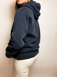 Black vintage Nike sweater M 