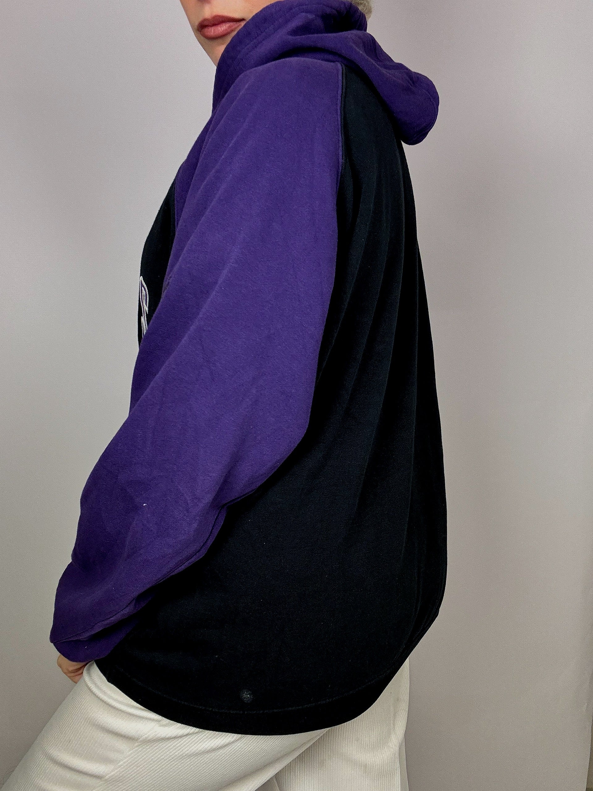 Lila-schwarzer Reebok Raven Hoodie