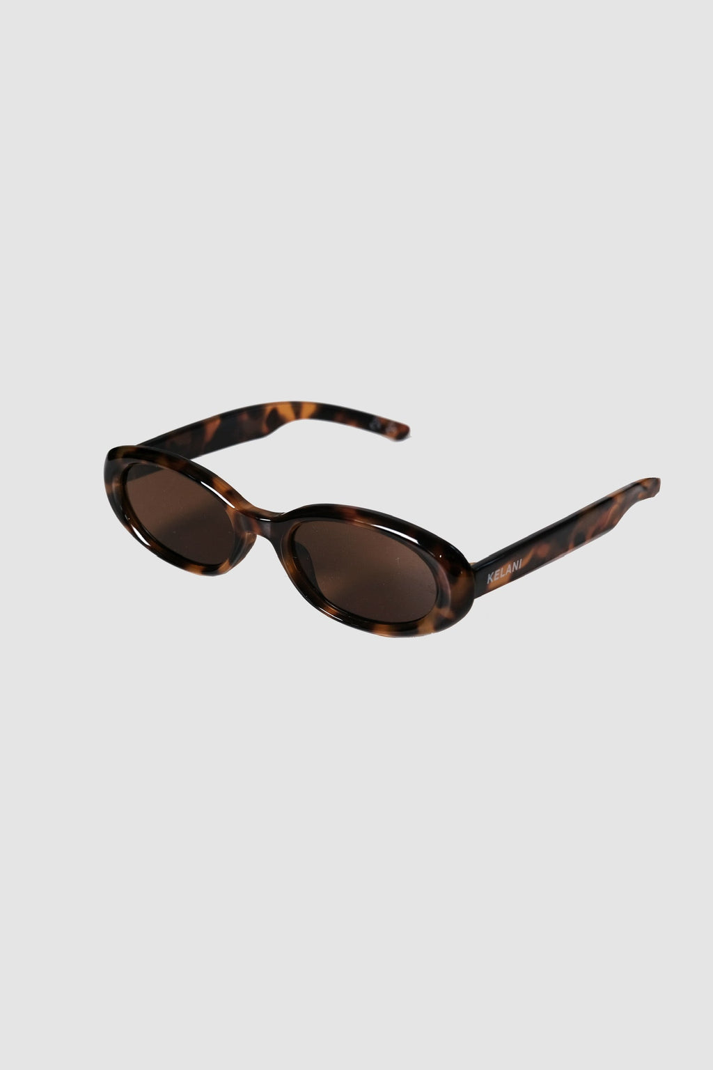 Recycled Vintage Oval Tortoiseshell Glasses