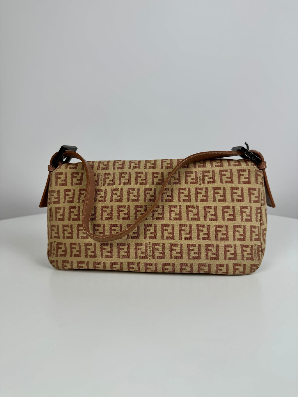 Sac Fendi Baguette Rose en Toile