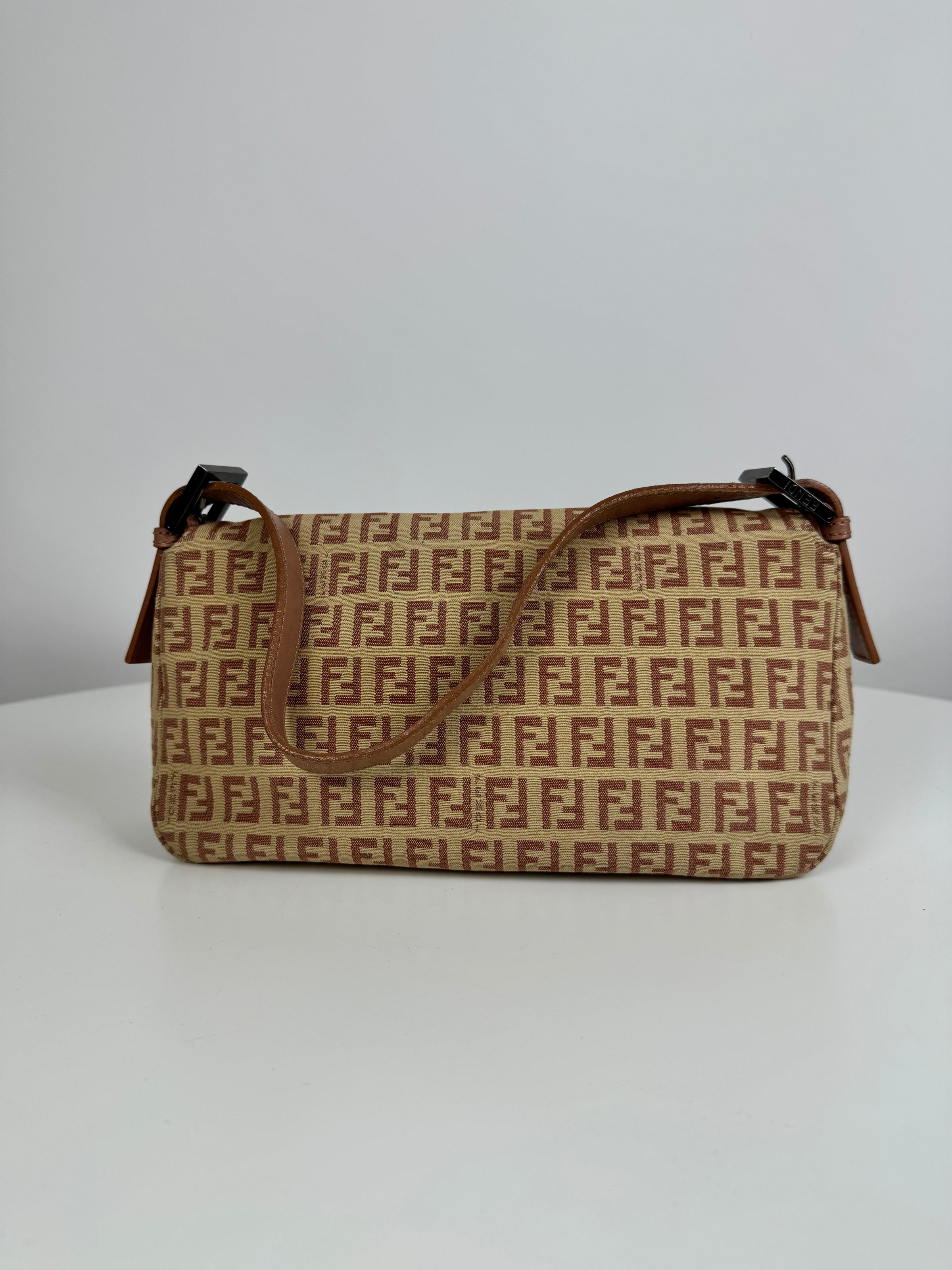 Sac Fendi Baguette Rose en Toile