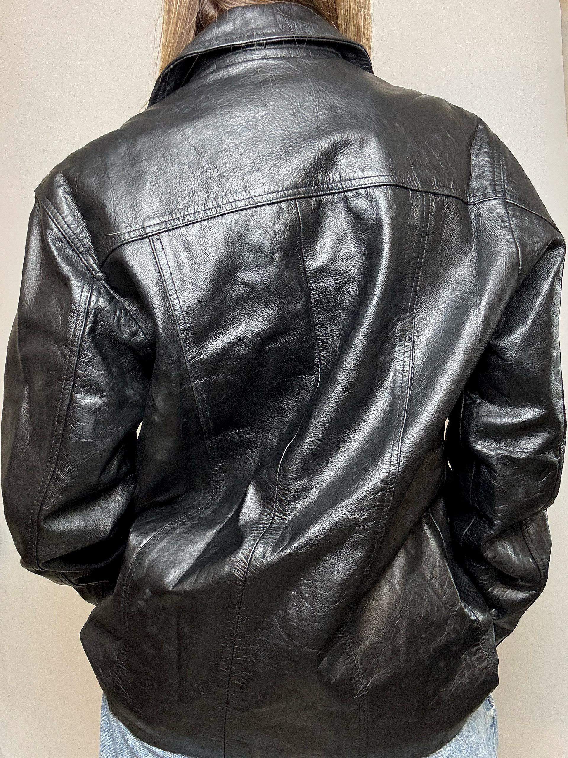 Veste en cuir mi-longue vintage noire M