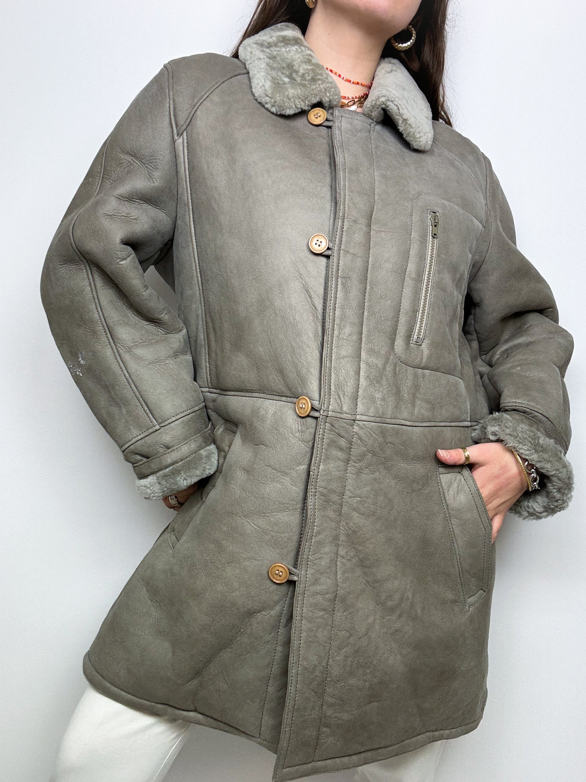 Vintage grauer Shearling-Mantel, Größe L