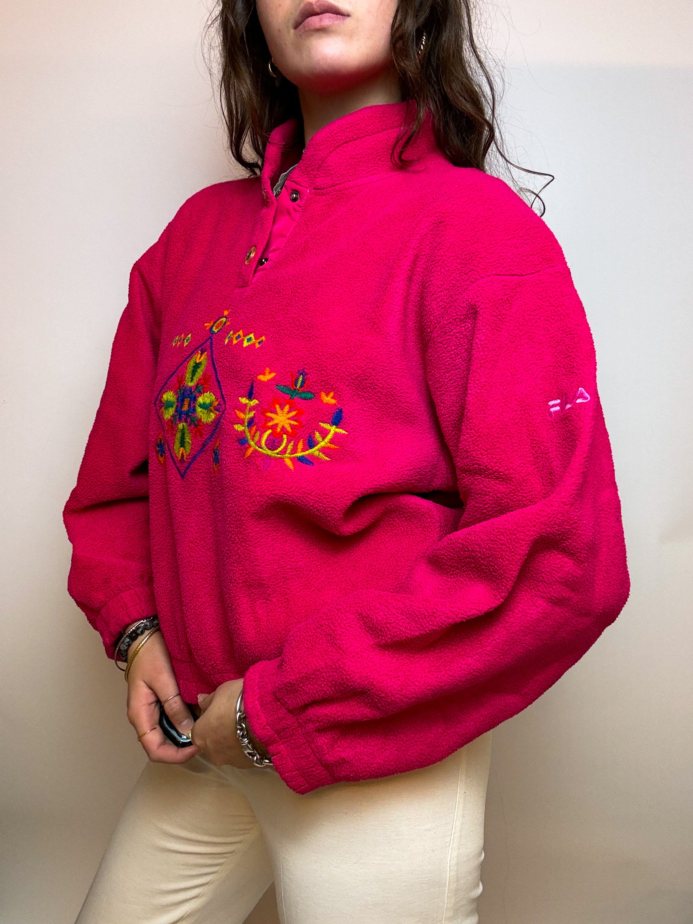 Pink fleece sweater with vintage snap buttons M 