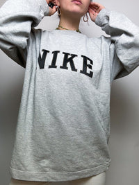 Gray vintage Nike sweater L