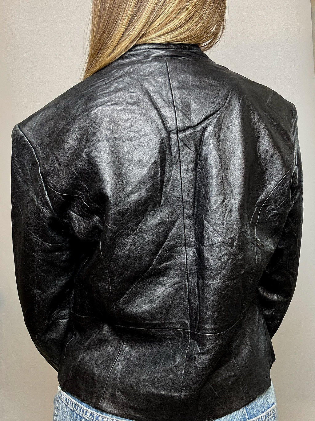 Veste en cuir courte vintage