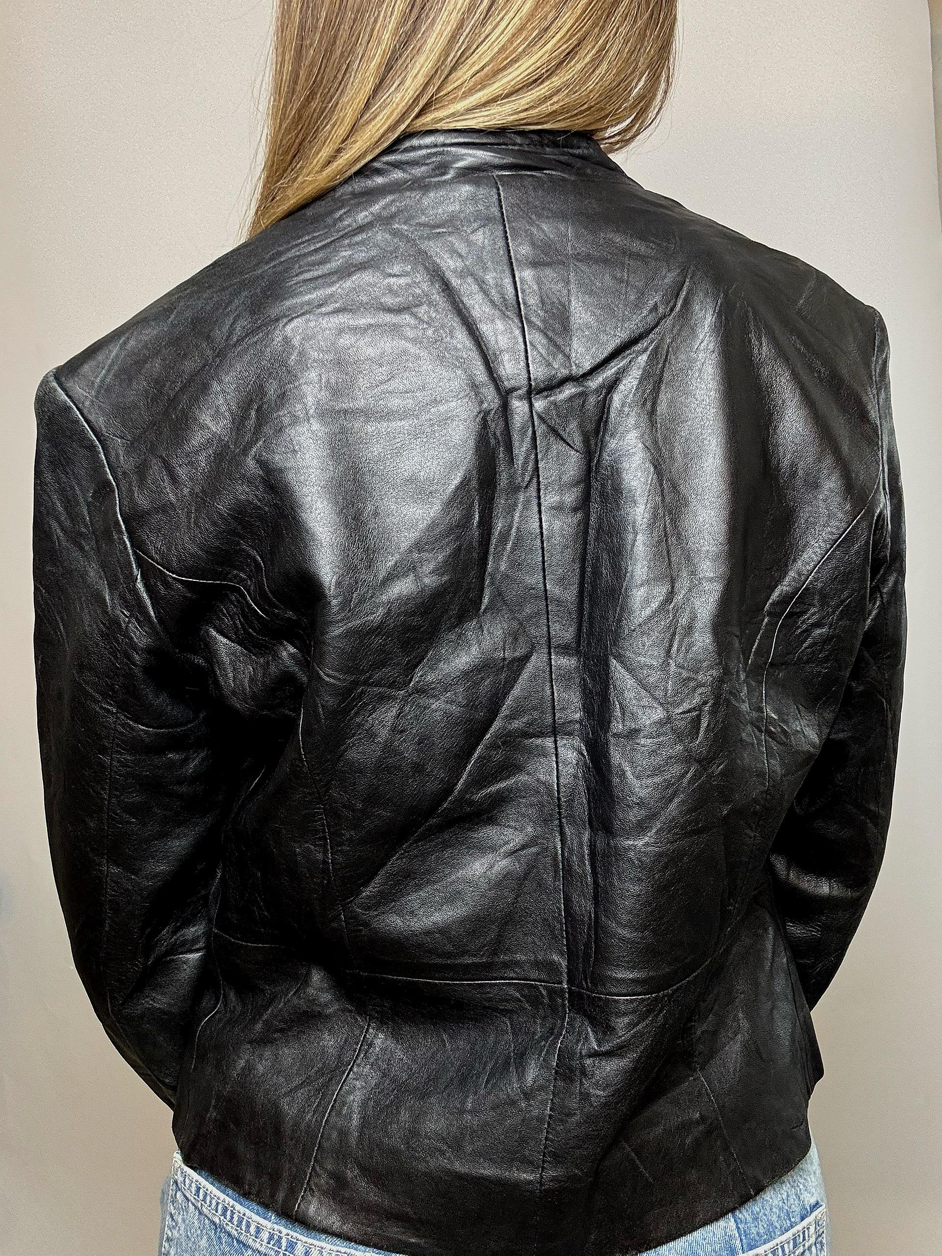 Veste en cuir courte vintage