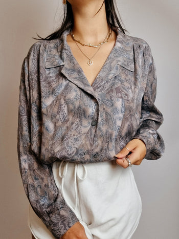 Vintage gray/blue patterned shirt 