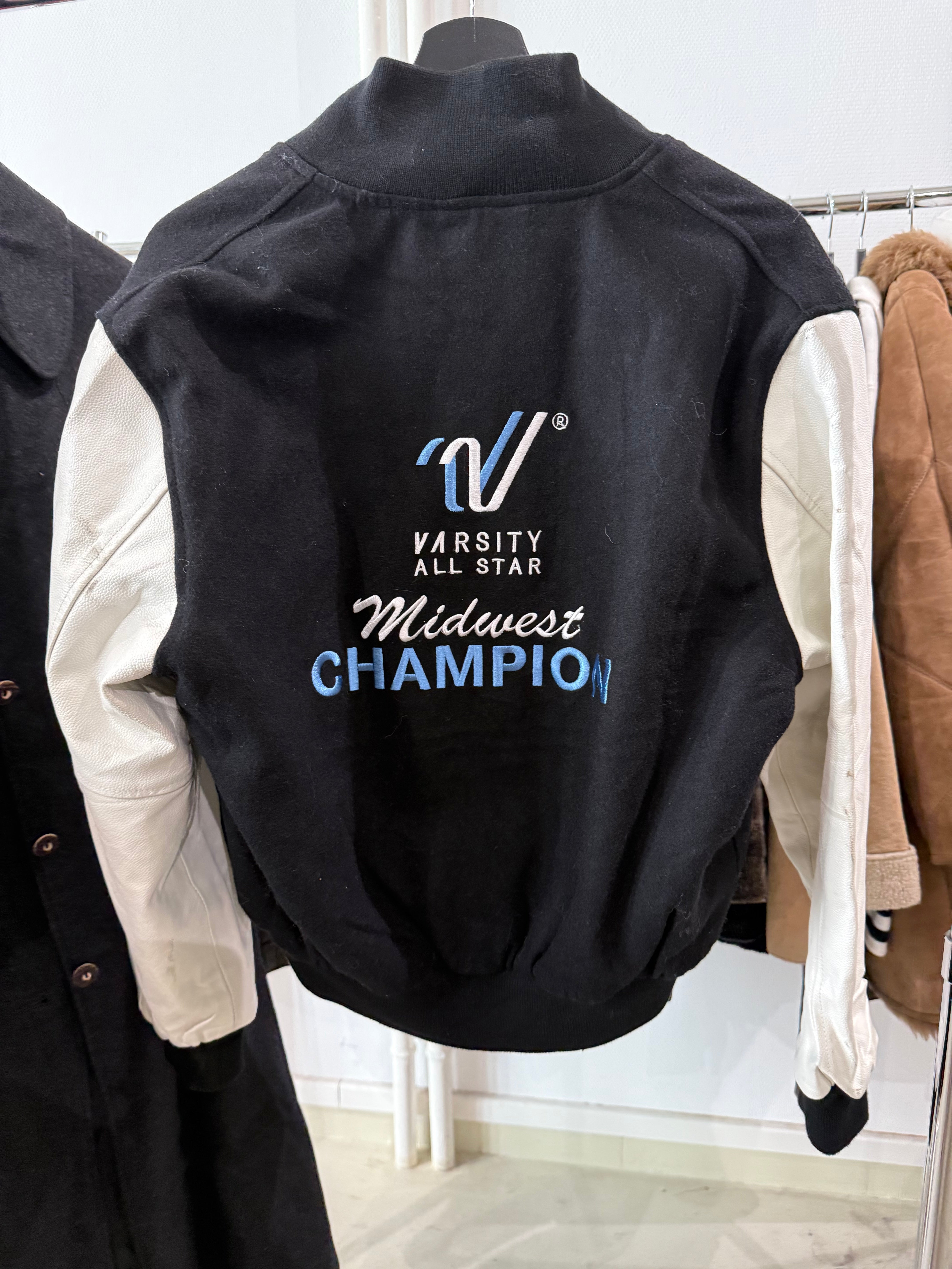 Bomber en cuir et laine noir et blanc M/L