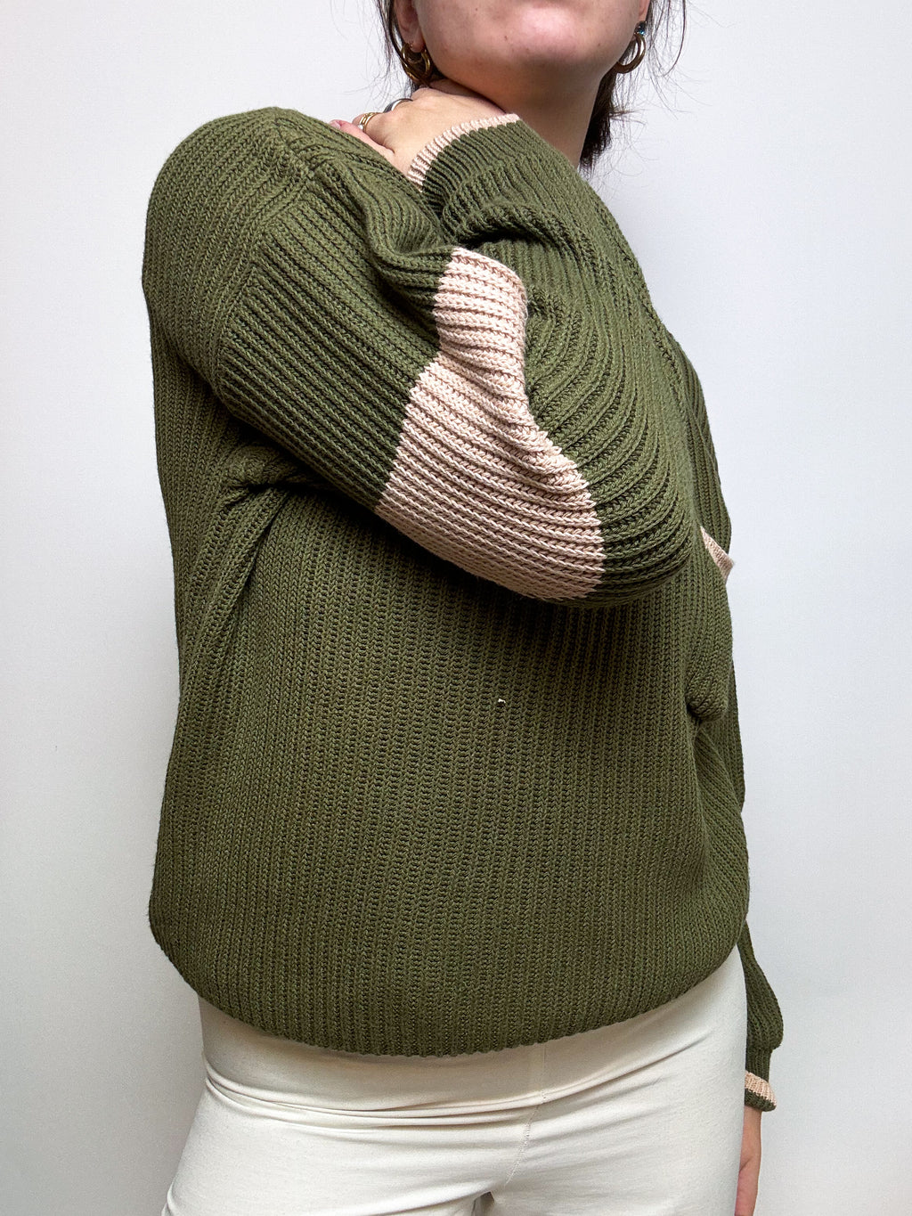 Khaki vintage stand-up collar sweater M