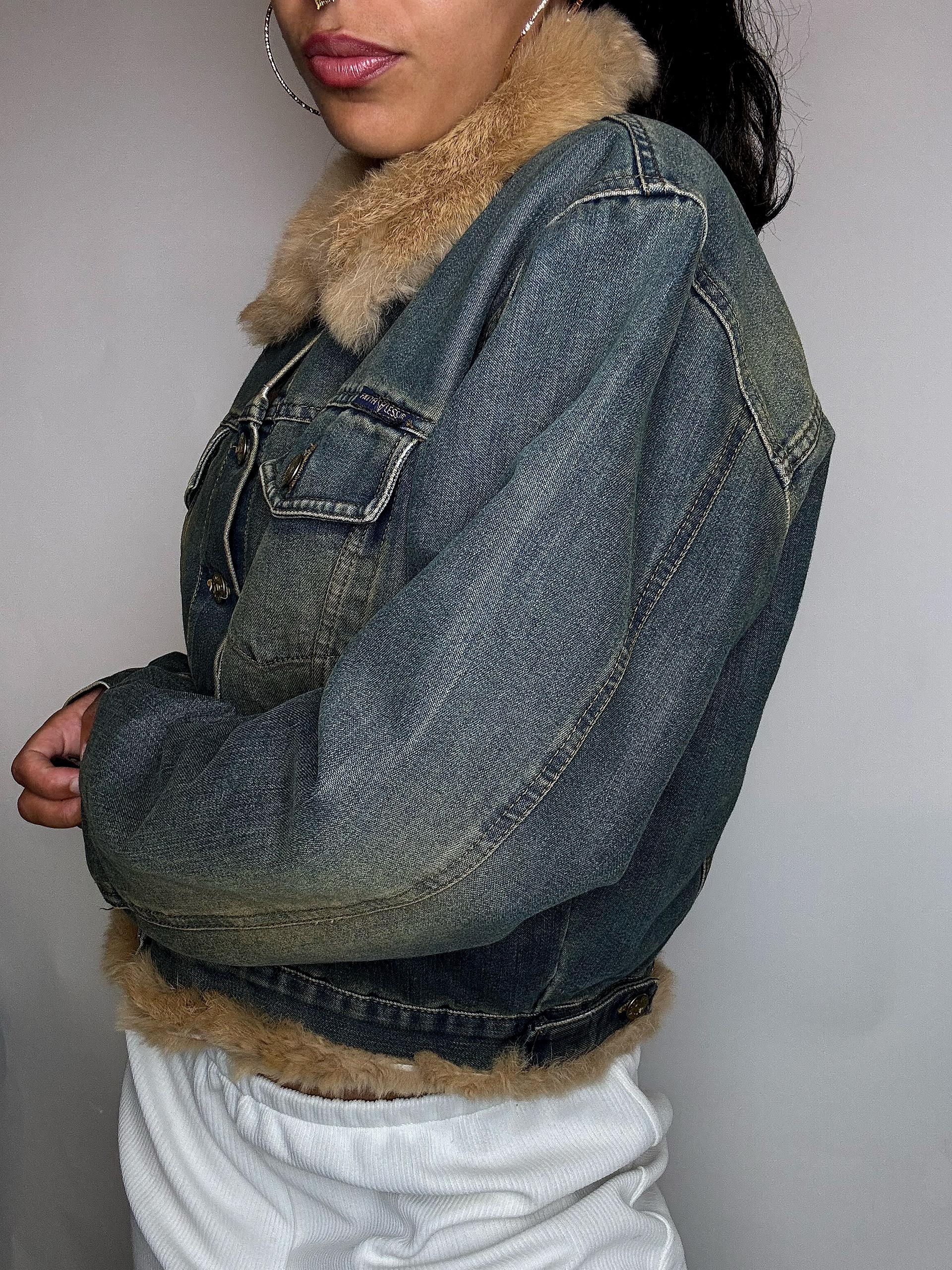 Veste courte en denim vert fourée