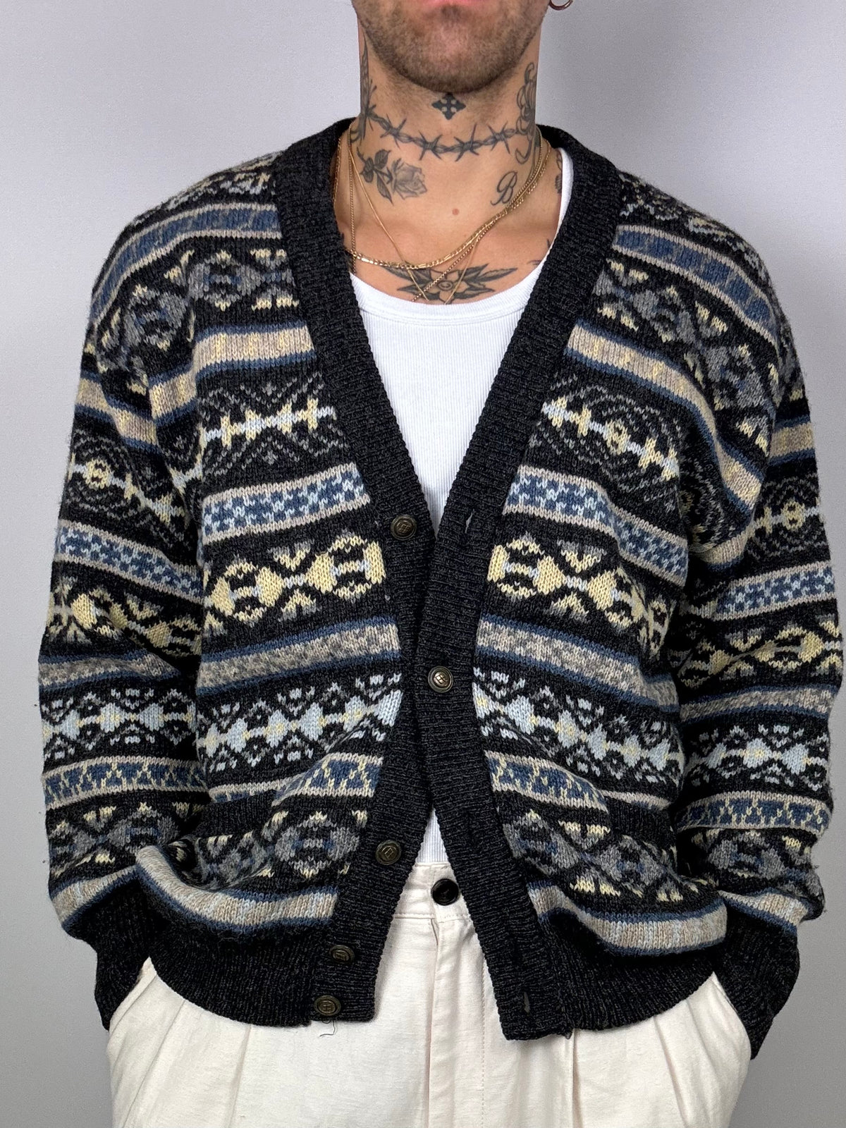 Patterned button cardigan
