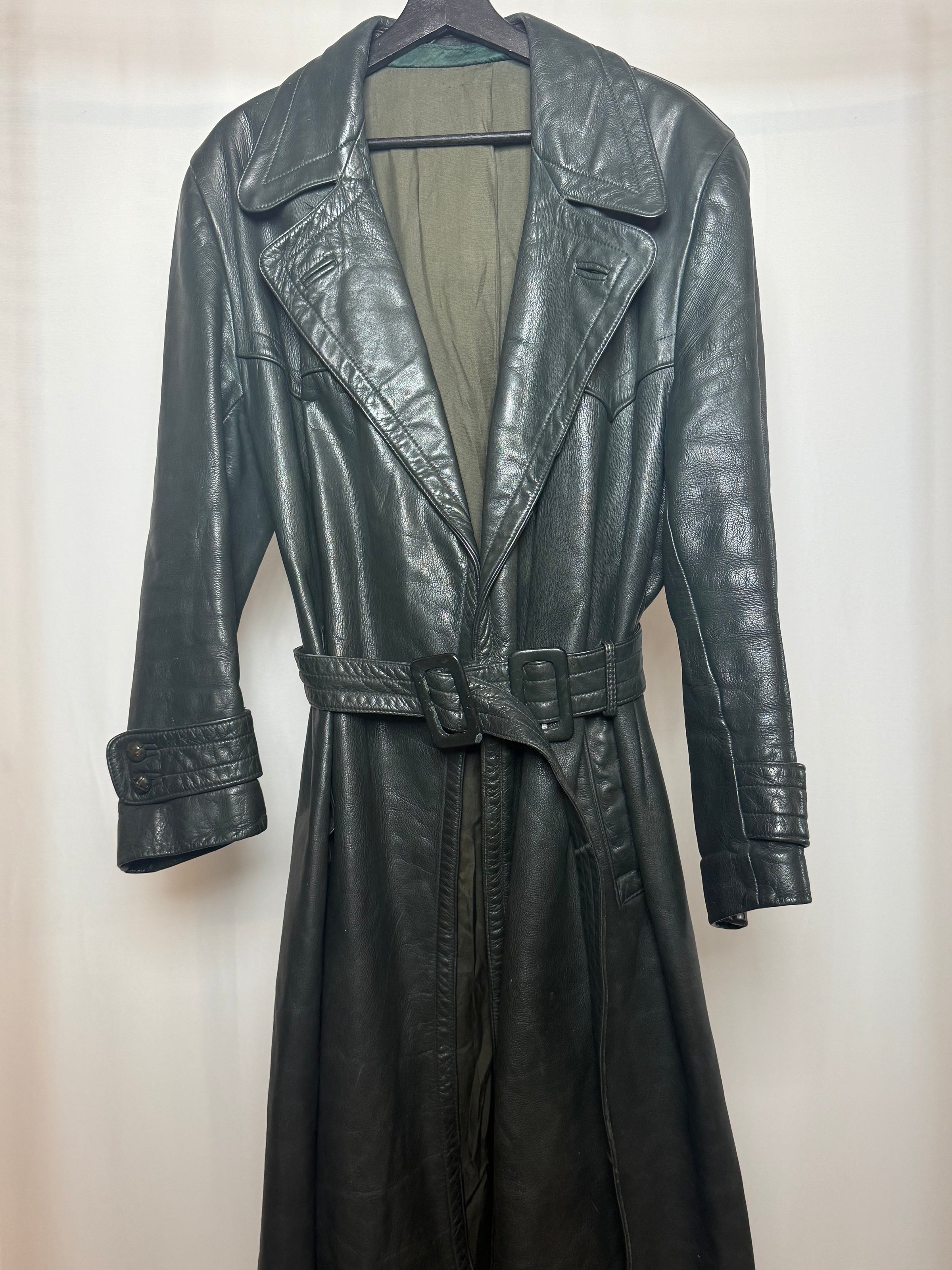 Grüner Ledertrenchcoat XL live