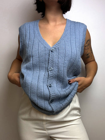 Light blue knitted vest S/M