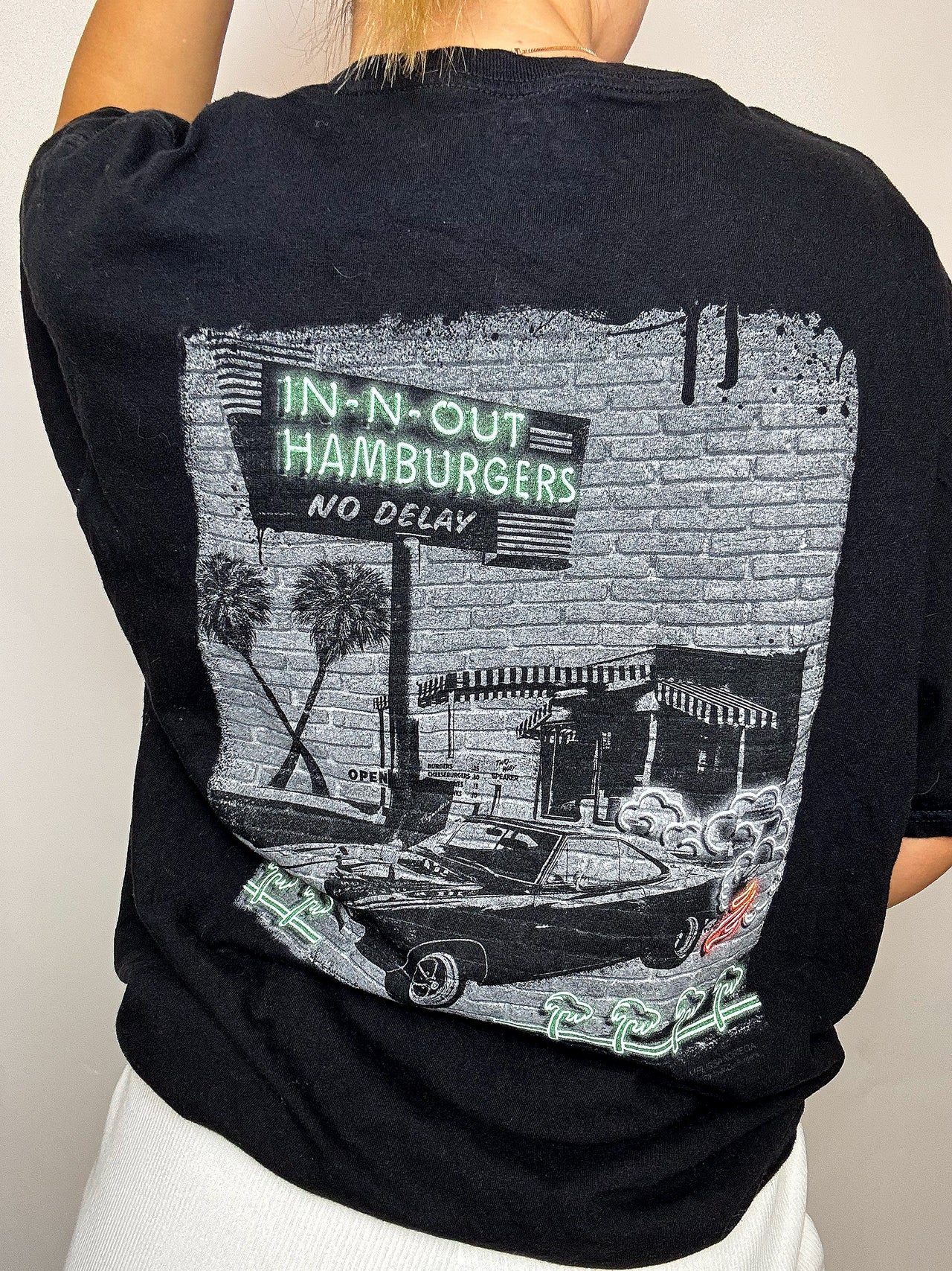 Tee shirt noir IN N OUT XL vintage
