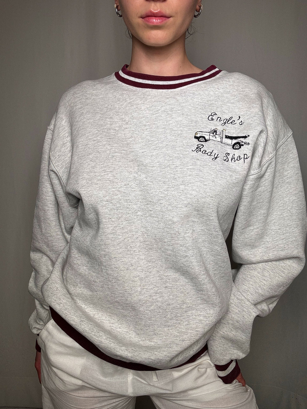 Vintage grey embroidered sweatshirt L