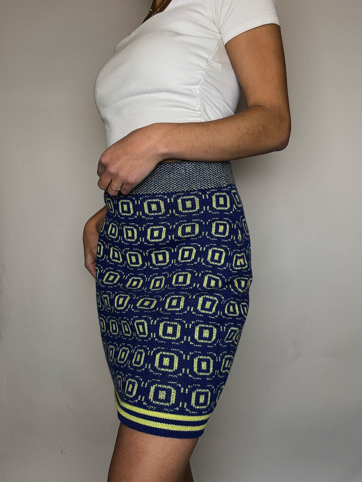 Jupe en maille à motif bleue S vintage