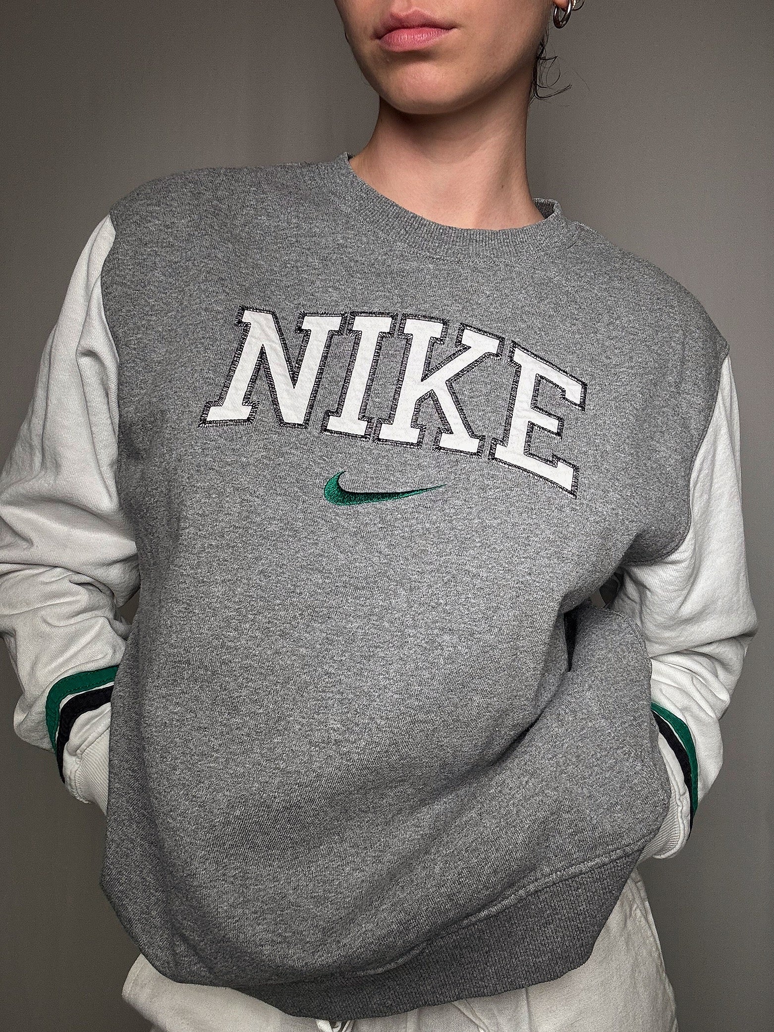 Sweat gris Nike M vintage