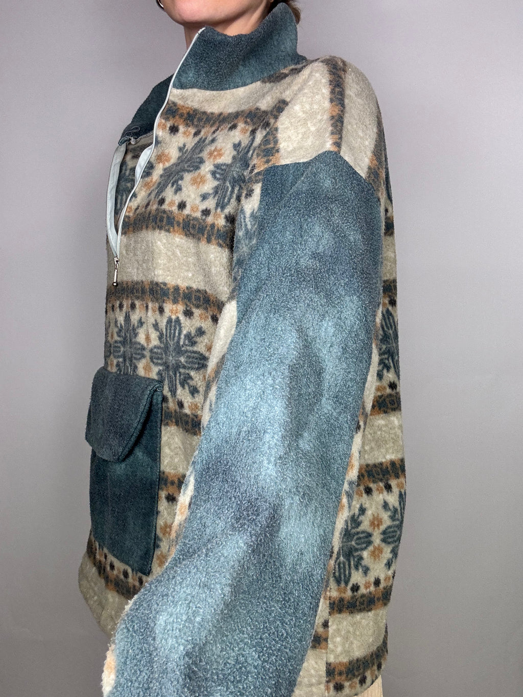 Vintage XL beige and green graphic thick fleece