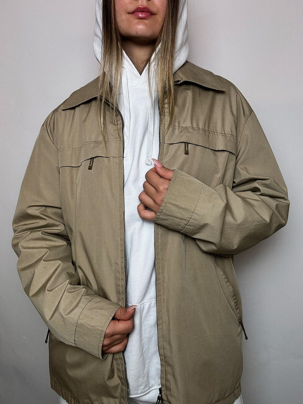 Vintage beige waterproof jacket XL